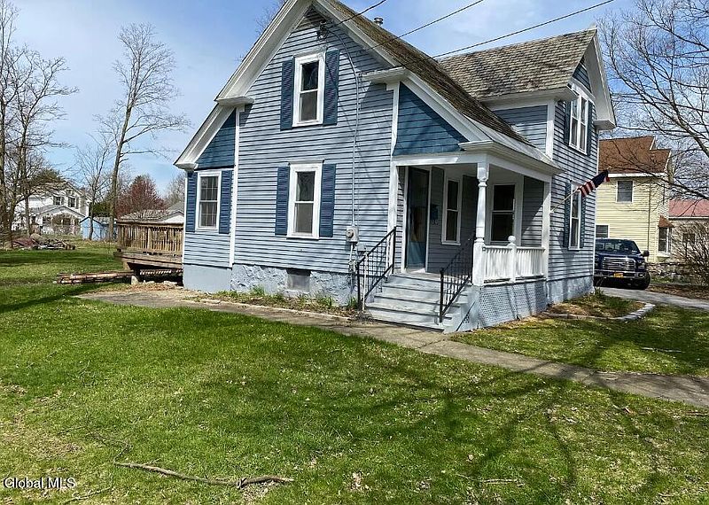 2nd image of 100 Platt Street