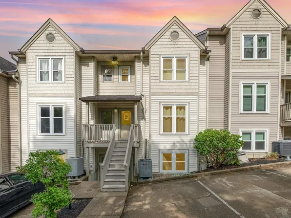 935 Auburnview Dr, Cincinnati, OH 45206