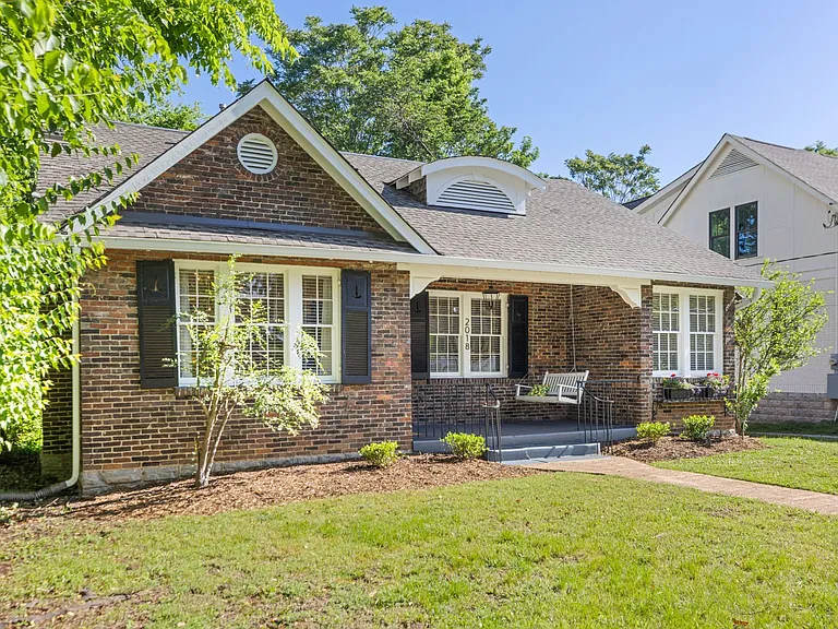 2018A Sweetbriar Ave #A — Photo 3
