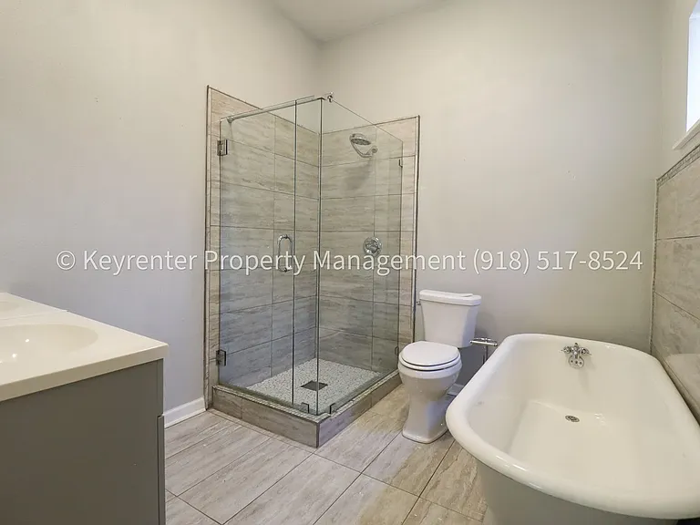 1324 N Cheyenne Ave — Photo 27
