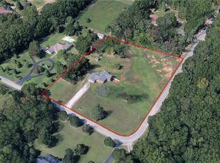3497 Ozark Acres Dr, Bentonville, AR 72712