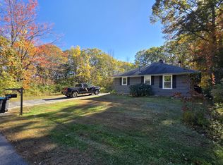 11 Pine Road, Falmouth, ME 04105