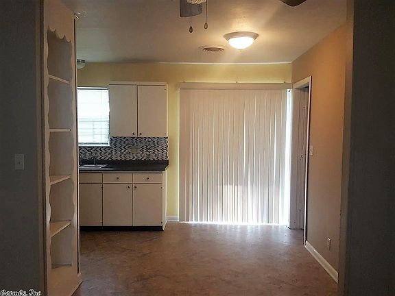 5th image of 1304 Bailey Dr
