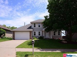 10276 Huntington Ave, Omaha, NE 68122