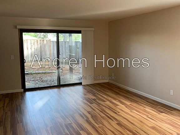 3rd image of 150 Sea Ridge Ct APT 2