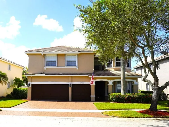16352 SW 14th Street, Pembroke Pines, FL 33027