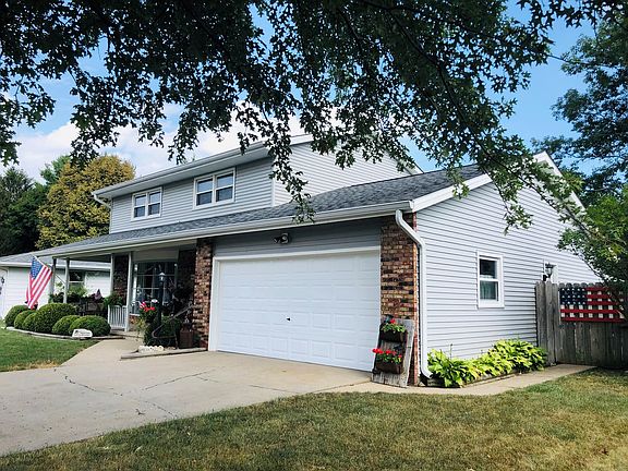 2nd image of 218 Holiday Dr