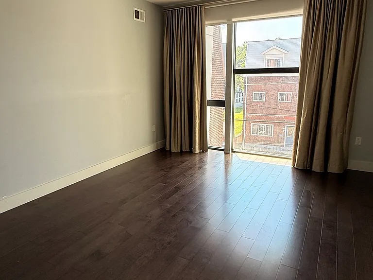 4709 Hatfield St — Photo 4