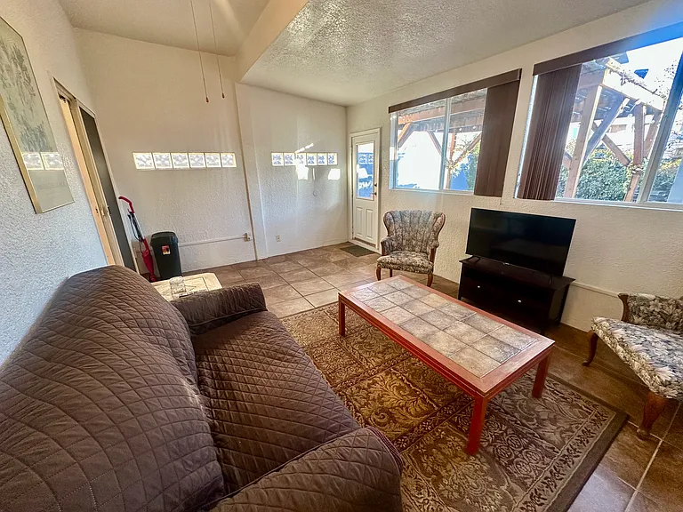 10404 Gutierrez Rd NE — Photo 17