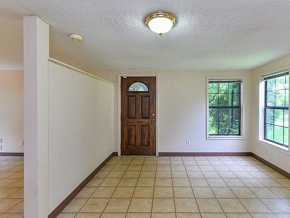 5th image of 7009 Briley Dr