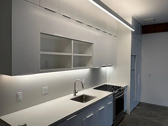 1431 Center St #204 — Photo 15