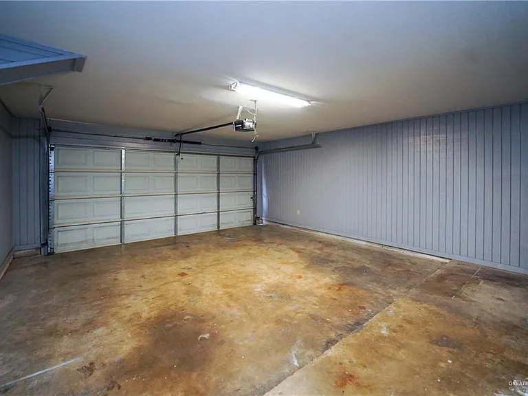 204 E Gomez Dr — Photo 22