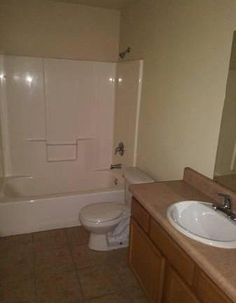 4th image of 2300 Stern Dr APT 123