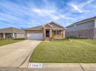 7558 Oak Lake Blvd, Pensacola, FL 32526