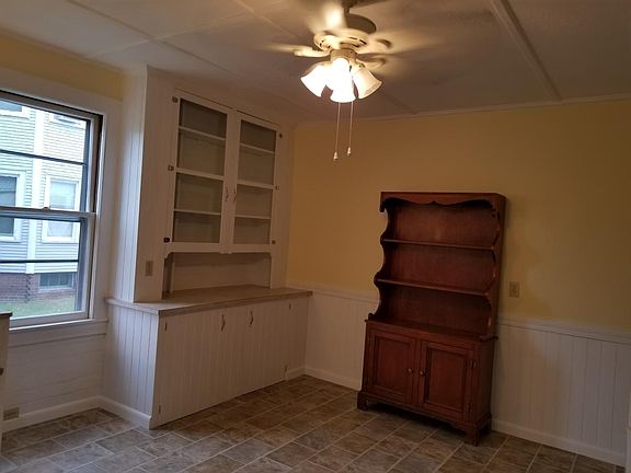 Have Your Thanksgiving Dinner and Guests in this oversized K