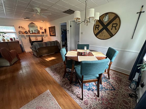 Open living area.