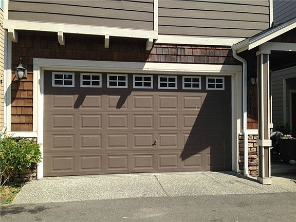 3rd image of 4810 145th Pl NE