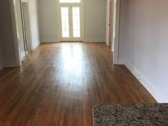 4th image of 1107 W Grace St APT 2