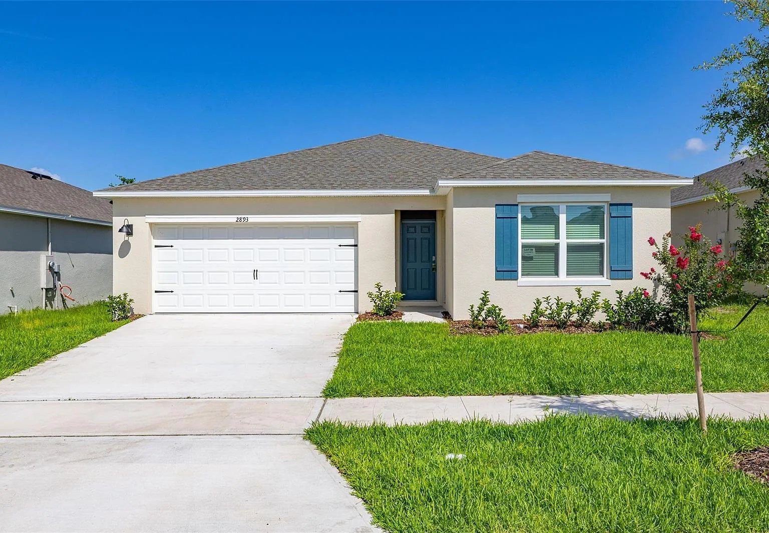 3 bed, 2.0 bath, 1032 sqft, $2,300 — Photo 1