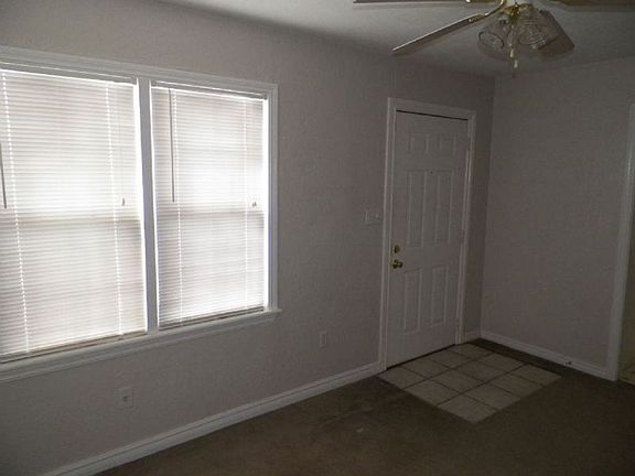 2nd image of 207 NW 13th St APT B
