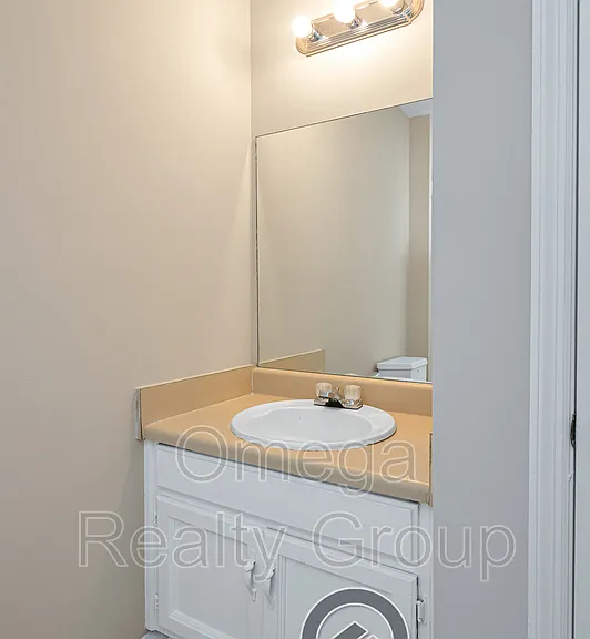403 22nd Ave NE — Photo 17