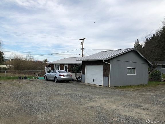 2nd image of 4104 E Pioneer