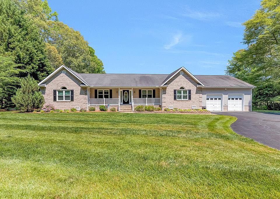 1st image of 629 Wrights Cove Dr