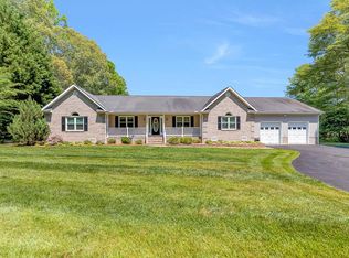 629 Wrights Cove Dr, Lottsburg, VA 22511