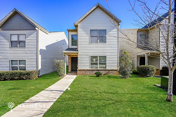3 bed, 2.5 bath, 1600 sqft, $1,645 — Photo 1