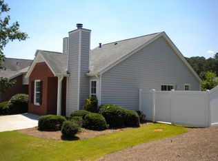 1075 Daventry Xing, Woodstock, GA