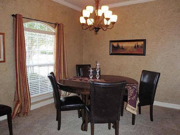 4th image of 1030 Dickens Ln