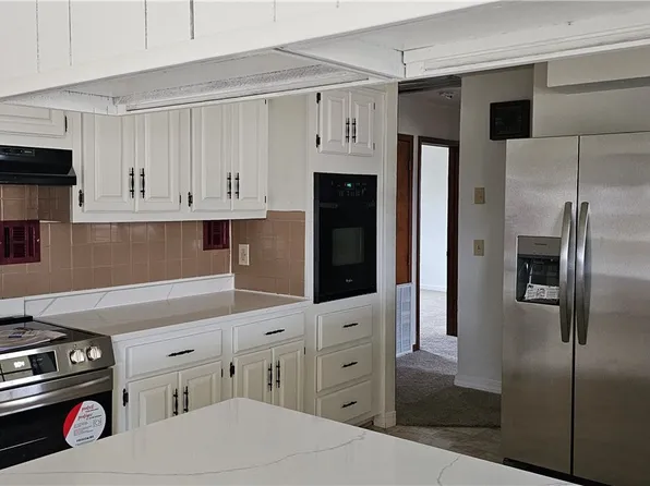 15728 Easterling Rd, Pea Ridge, AR 72751