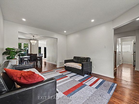 5th image of 627 Chenier Way