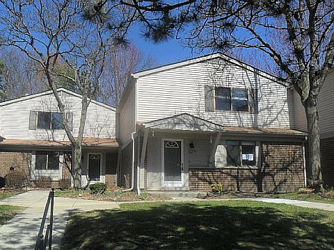 1st image of 26716 Farmbrook Villa Dr #1