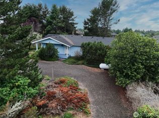 243 Octopus Avenue NE, Ocean Shores, WA 98569