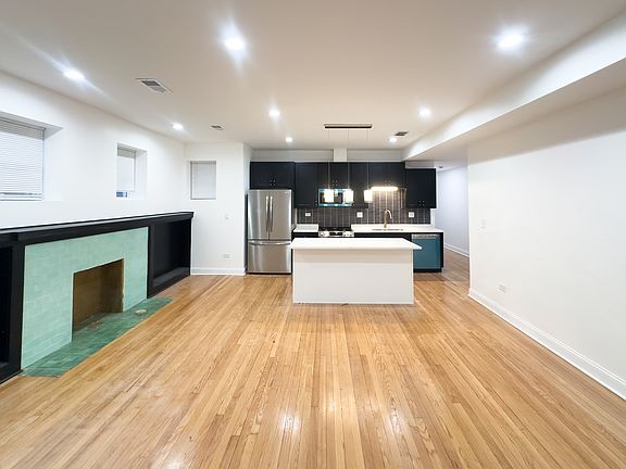 4th image of 649 E Groveland Park #1-3