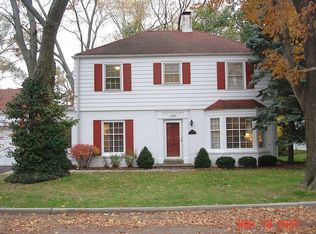 2000 Bennett Ave, Evanston, IL 60201