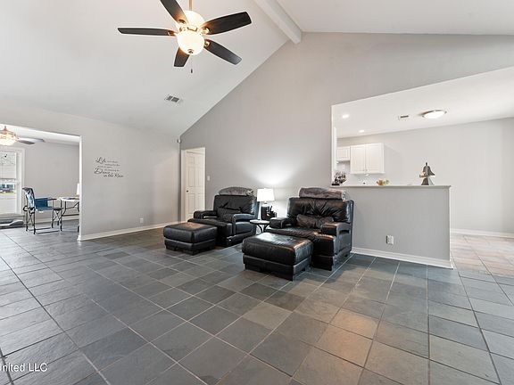5th image of 2705 English Dr