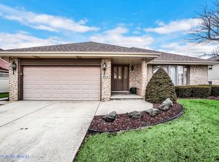 6824 156th St, Oak Forest, IL 60452