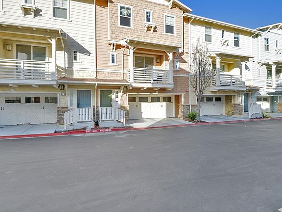 2nd image of 411 Spencer Ter
