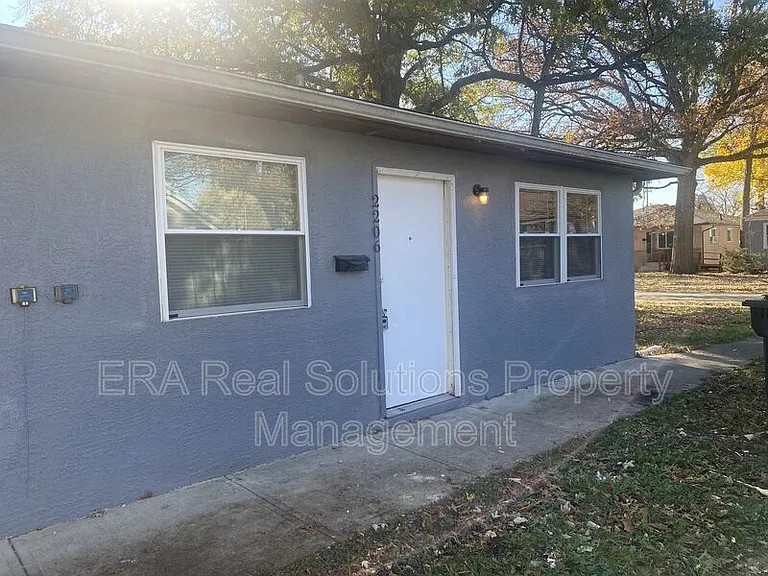 2206 McGuffey Rd — Photo 9