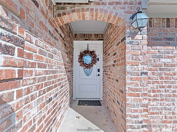 3rd image of 2909 Rayado Ct S