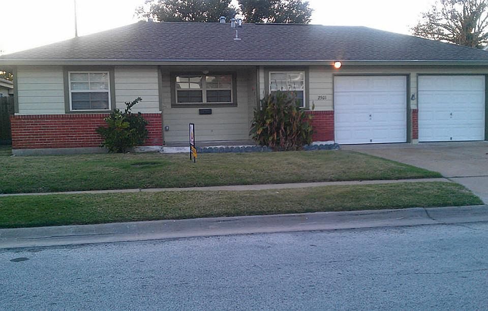 1st image of 2501 Pine St
