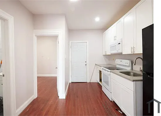 717 E 242nd St #1R — Photo 9