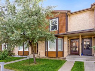 Mycroft Mews, Edmonton, AB T5X 5E5