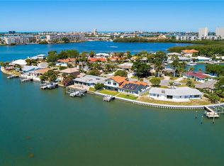 1513 Sea Gull Dr S, Saint Petersburg, FL 33707