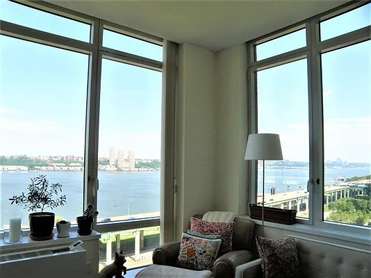 Rented by Level Group | media 8