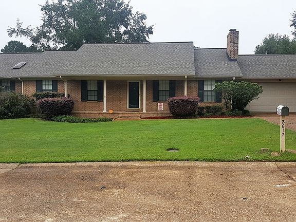 2nd image of 2617 Belair Dr