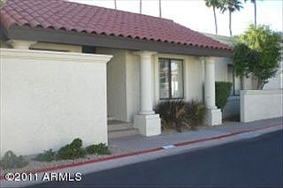 1st image of 631 E Jeffrey Ave