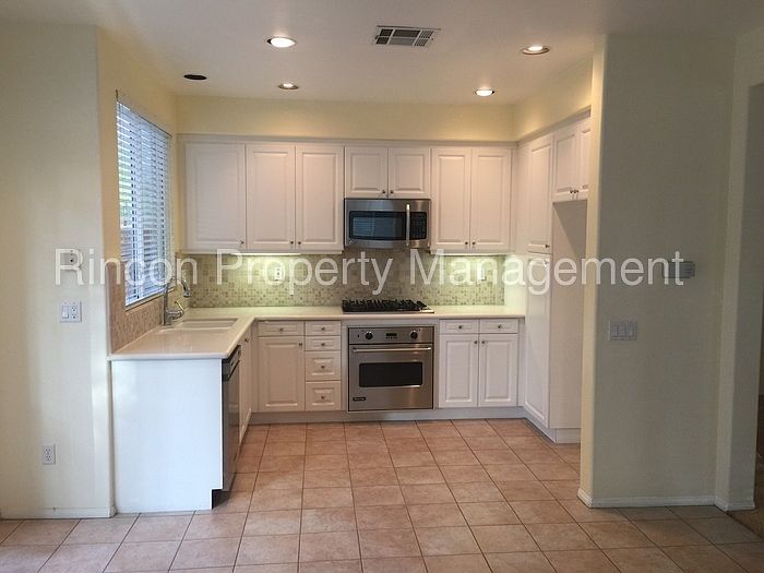 1st image of 4532 Calle Argolla